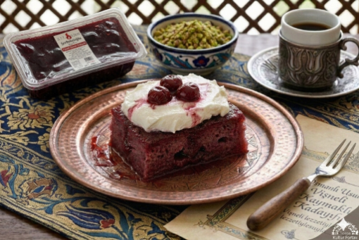 Vişneli Ekmek Kadayıfı 400 gr. ürün görseli